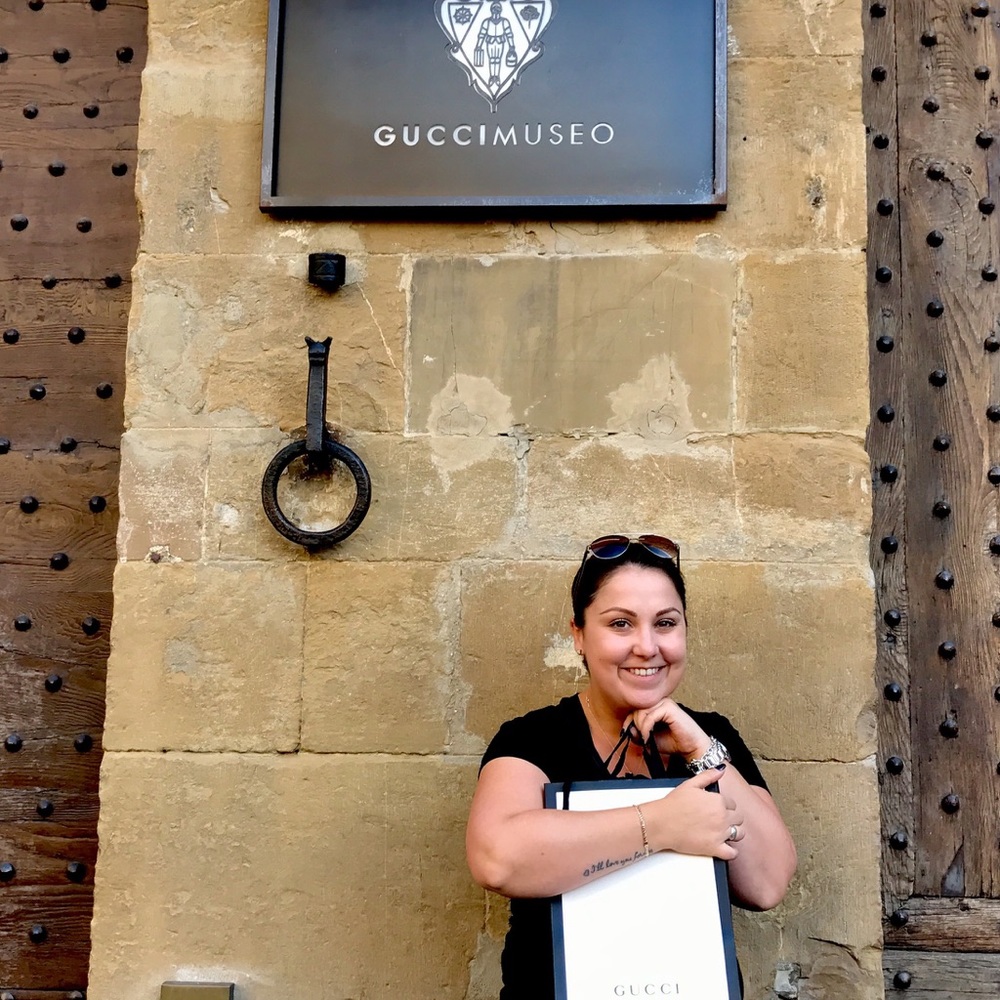 Meet your Posher, Serina